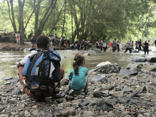 Migrantes en el Tapón del Darién. Foto: Colprensa.