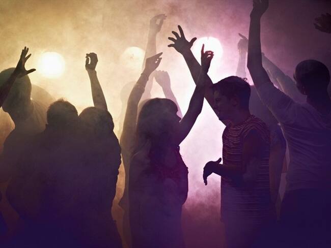 En la noche del sábado se intervinieron 35 fiestas en Cali. Foto: Getty Images