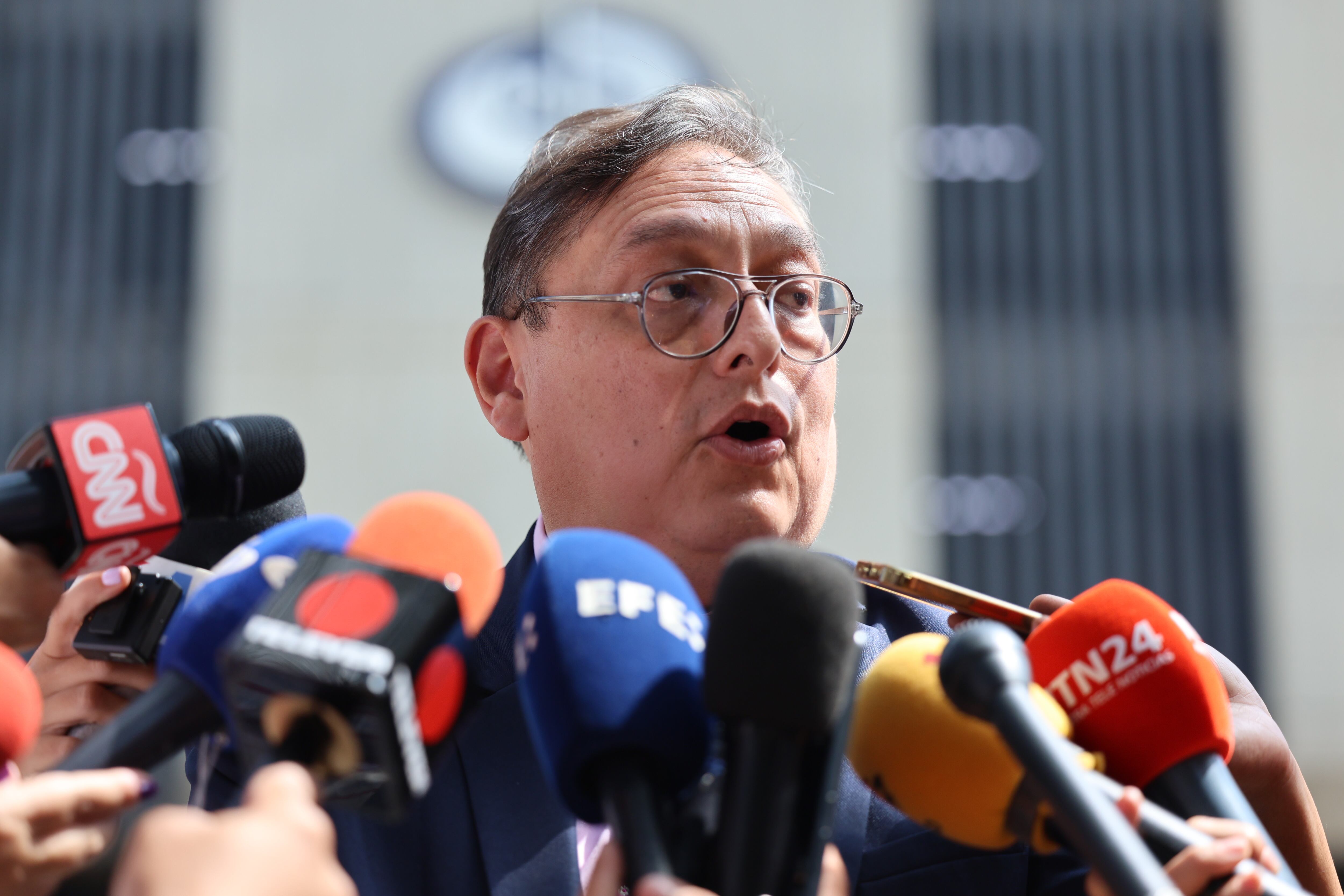 El abogado del opositor de la Plataforma Unitaria Democrática, Edmundo González. FOTO: EFE/ Miguel Gutiérrez