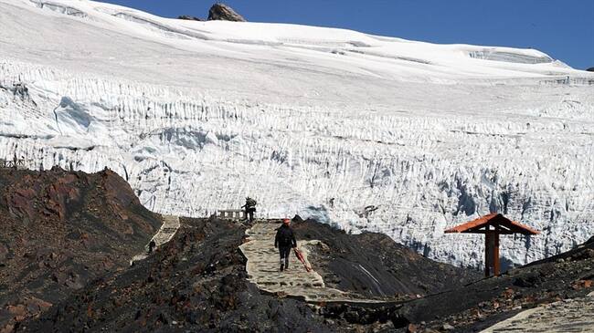 Los extranjeros fallecieron cuando intentaban escalar una pared de hielo del nevado/ Cordillera Blanca en Perú. Foto: Getty Images