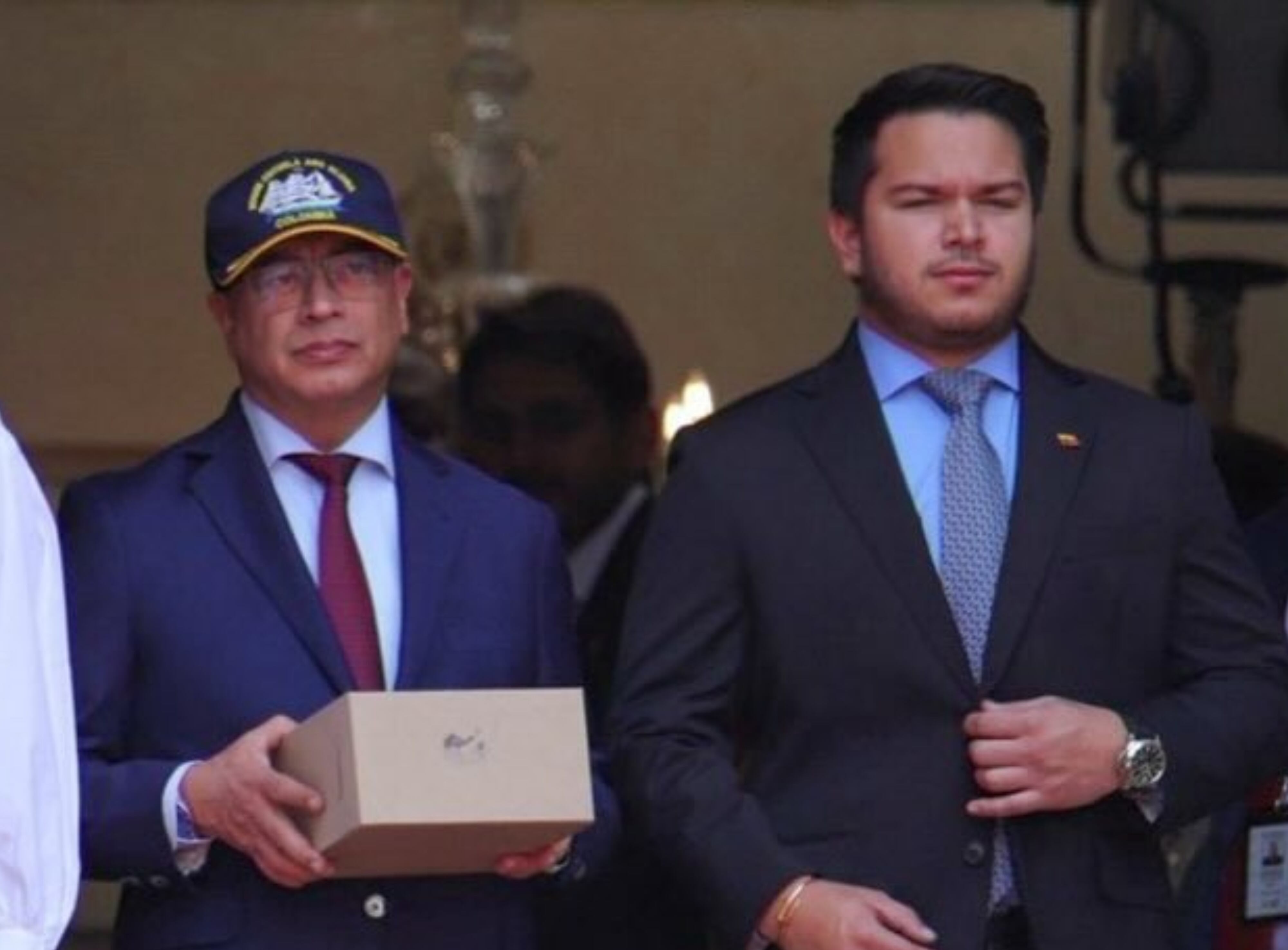 Gustavo Petro y Nicolás Alcocer | Foto: Presidencia Prensa