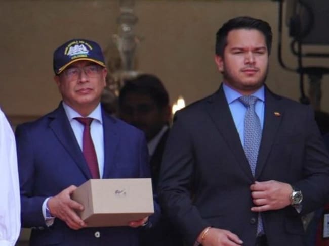 Gustavo Petro y Nicolás Alcocer | Foto: Presidencia Prensa