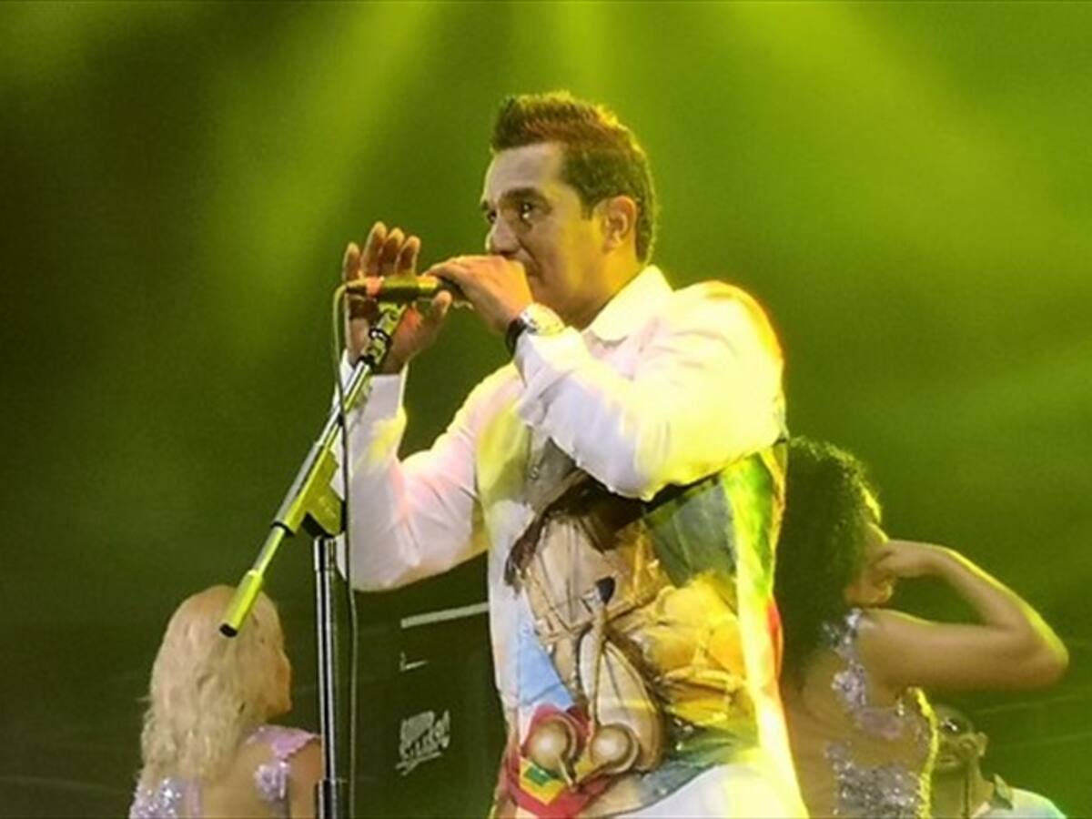 El secreto de Checo Acosta para llevar 30 años de vida artística