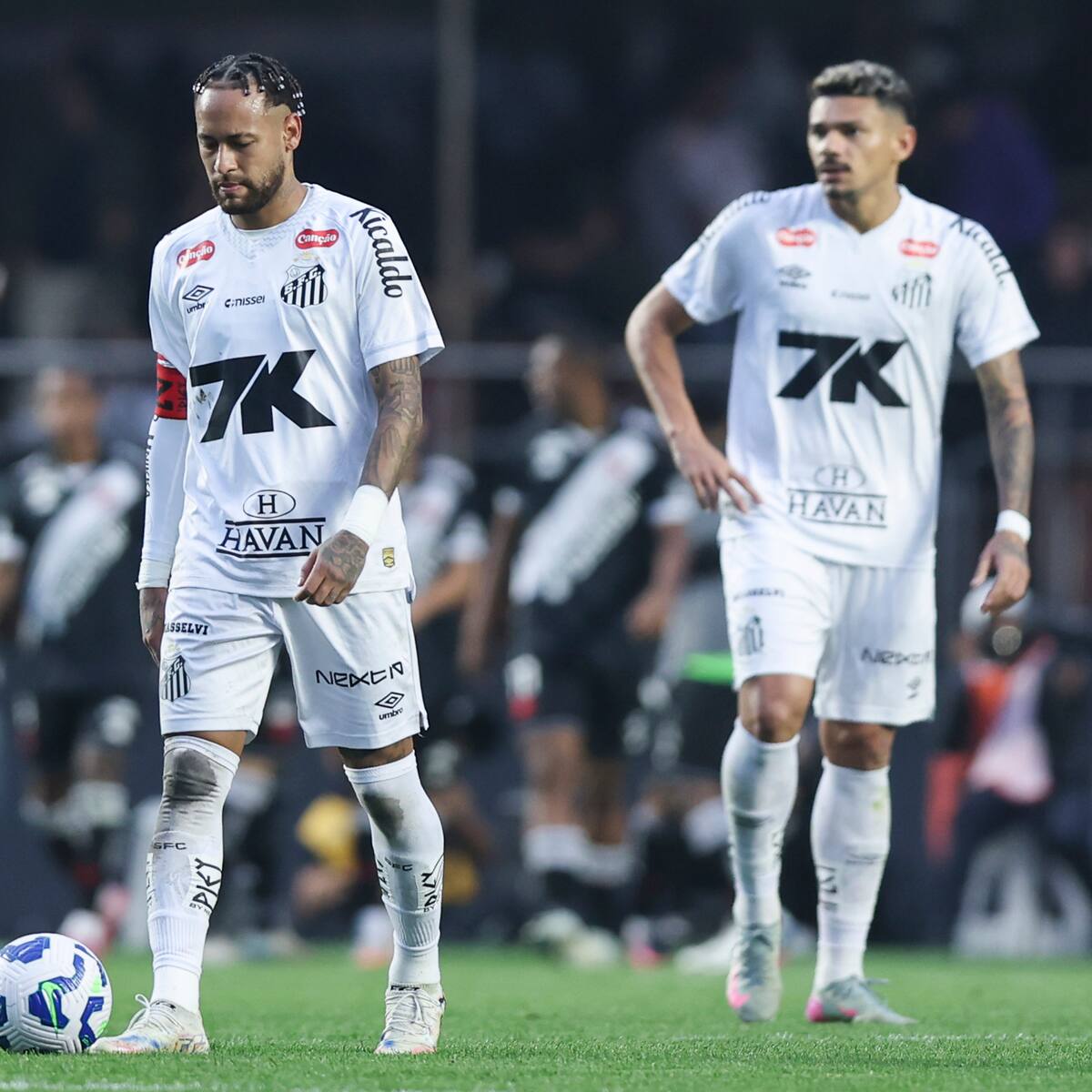 Vasco da Gama goleó por 0-6 al Santos de Neymar y su afición le dio la espalda al equipo