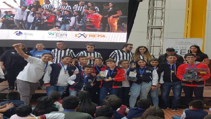 El Colegio San Pedro Claver y el Politécnico son orgullo santandereano . . Foto:Suministrada.