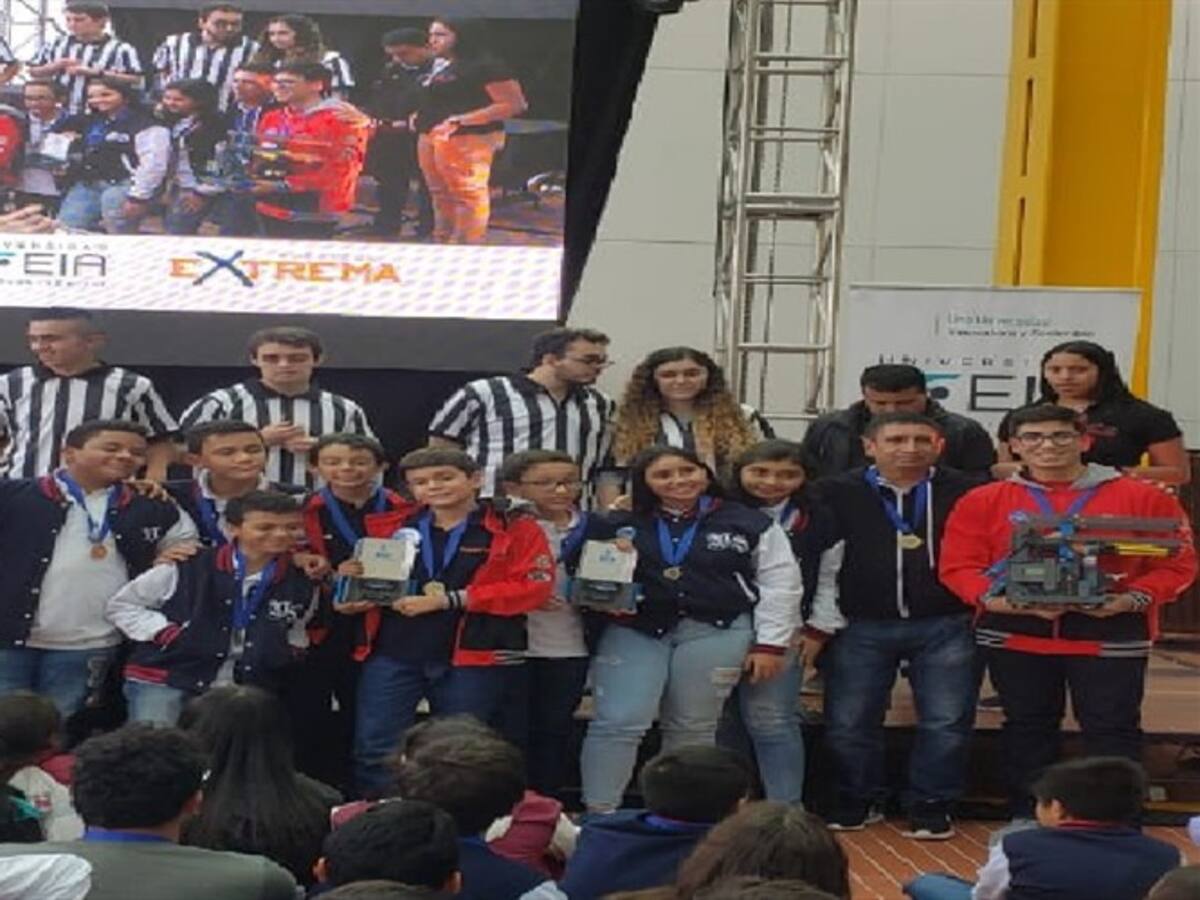 Dos colegios de Santander campeones nacionales en robótica