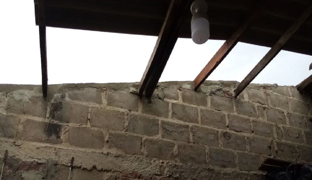 Una de las viviendas afectadas por el vendaval en Galapa.