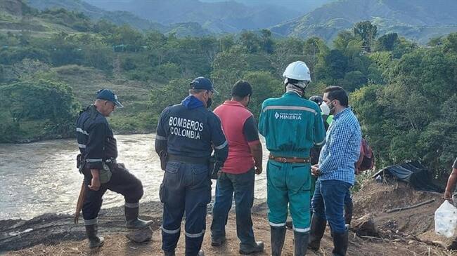 El secretario de Gobierno de Caldas explicó que estos trabajos podrían tardar algunas horas.. Foto: Cortesía Secretaría de Gobierno de Caldas
