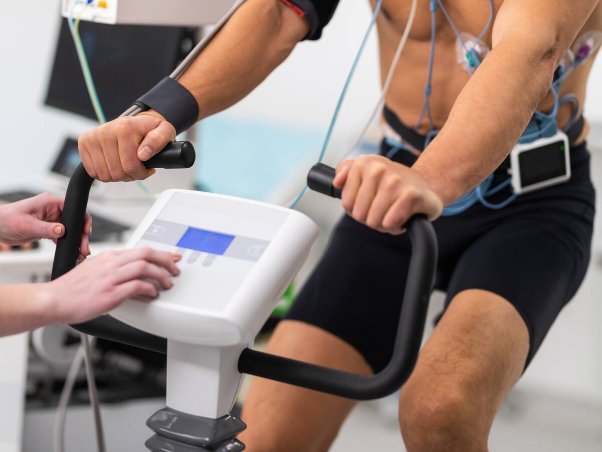 “Hacer ejercicio no significa estar sano”: cardiólogo especialista en salud deportiva