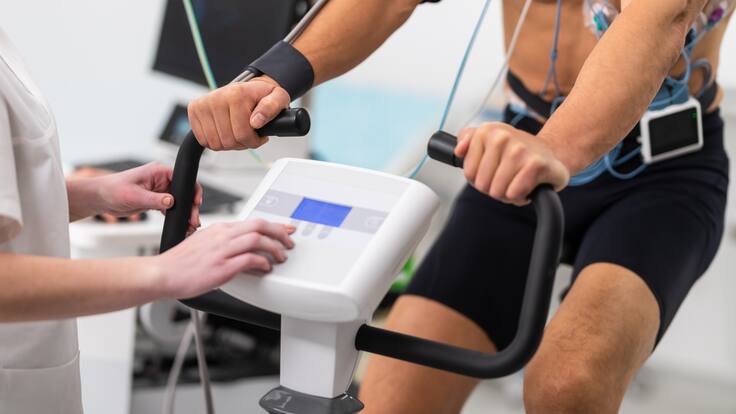 “Hacer ejercicio no significar estar sano”: cardiólogo especialista en salud deportiva