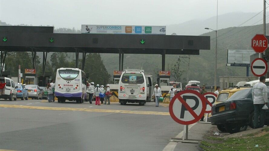 “Han sido 27 días y la gente no tiene en el momento cómo pagar peajes, los carros están cargados, la carga estaba represada”, dijo el vocero.. Foto: Colprensa
