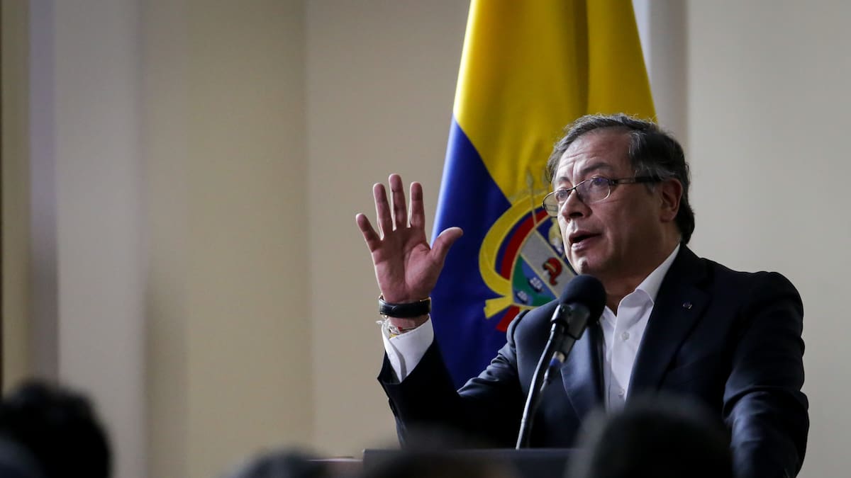 Presidente Petro pidió renuncia protocolaria a viceministros de Defensa