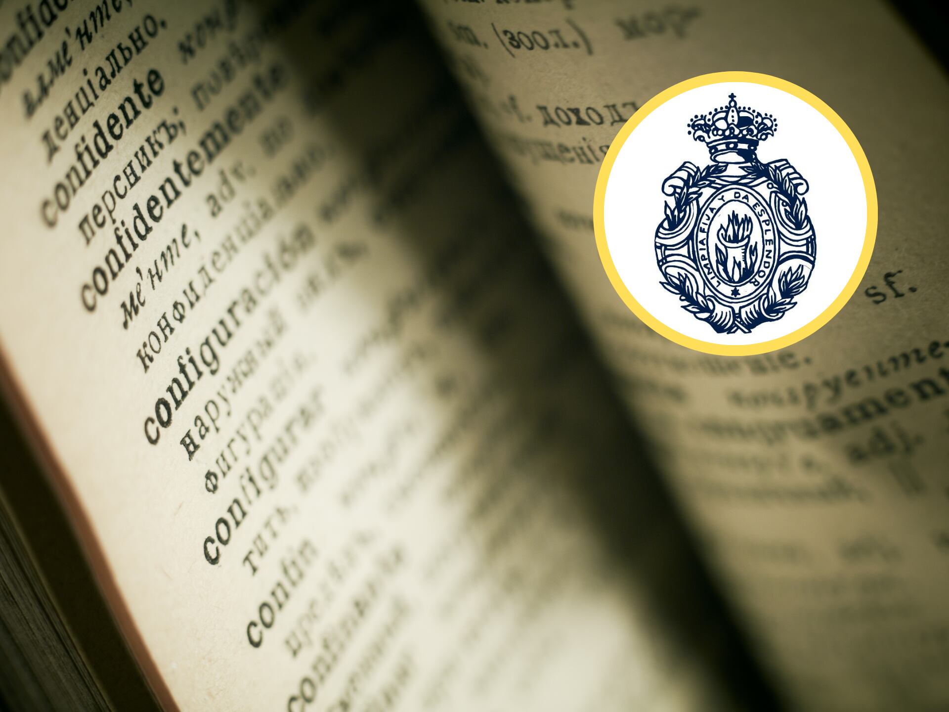 Diccionario en español. En el círculo, logo de la Real Academia Española (GettyImages / Redes sociales)
