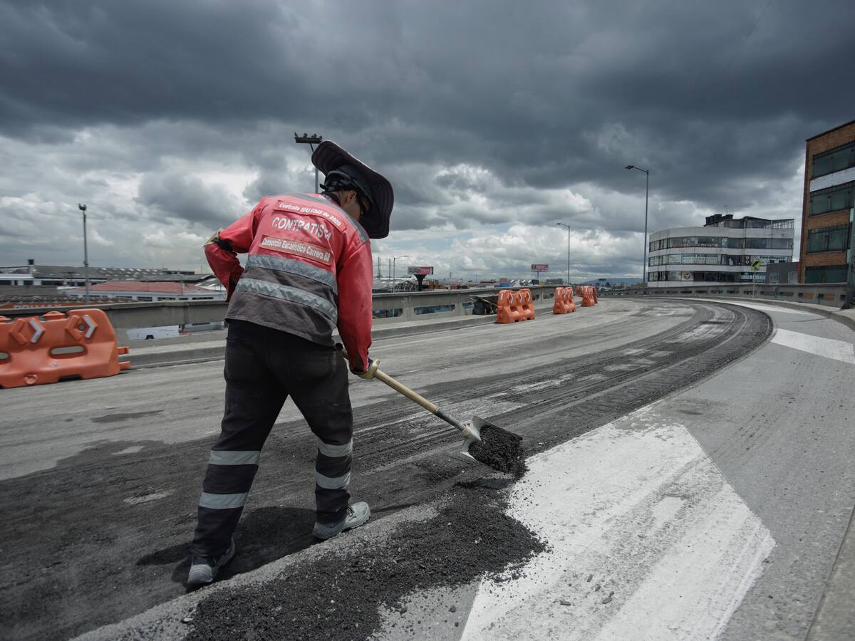 Hay vacantes para trabajar en obras viales de Bogotá: perfiles que buscan y cómo aplicar