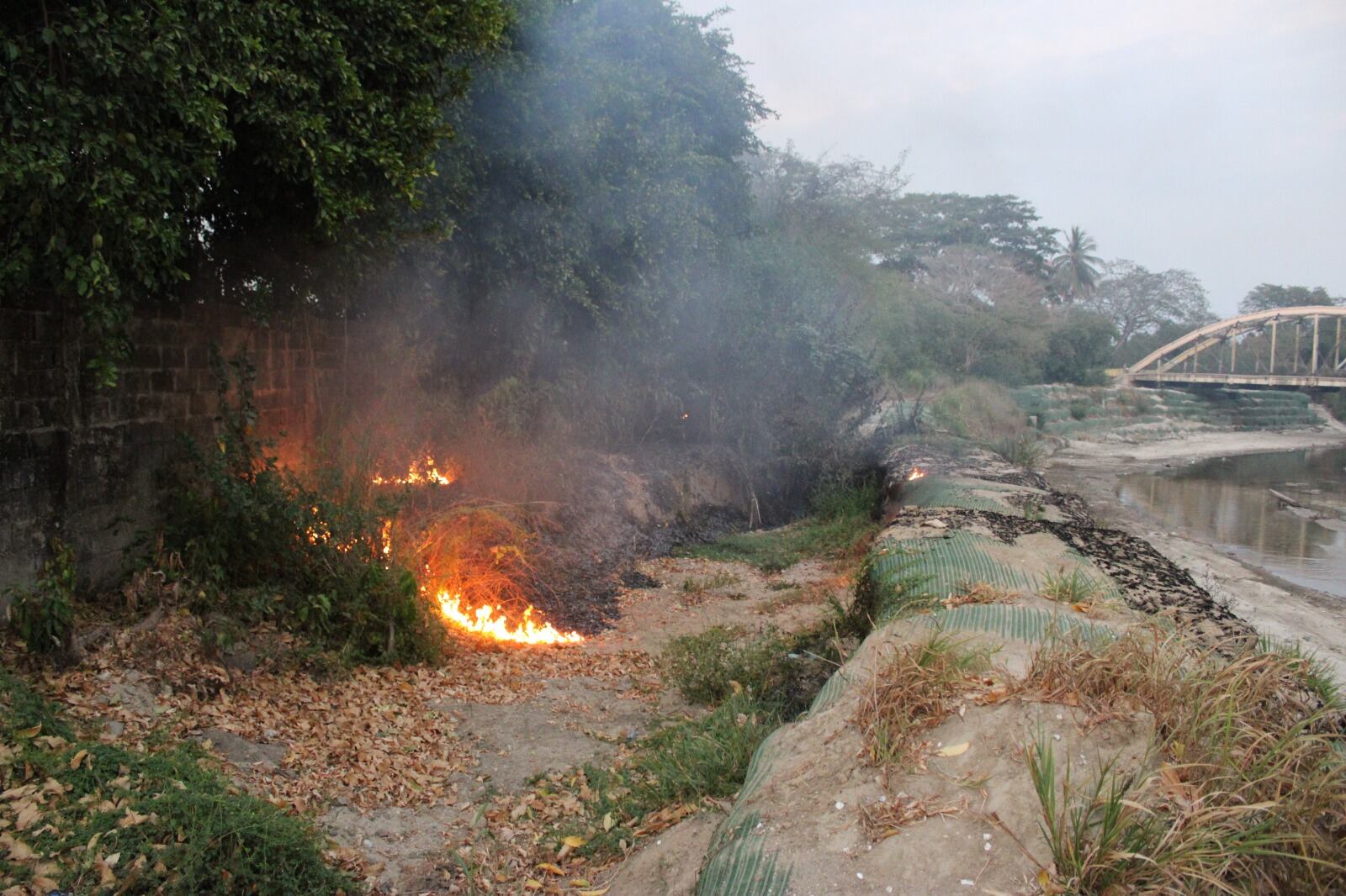 Incendio en algunas zonas de Aracataca/ José Polo.