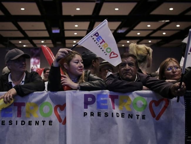 Fiscalía General de la Nación compulsa pagarés a la Corte Suprema de Justicia relacionados con la campaña presidencial de Colombia Humana 2018. Foto: Colprensa