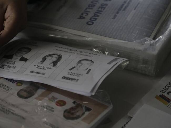 ¿En cuántas mesas se agotaron tarjetones de consultas interpartidistas?