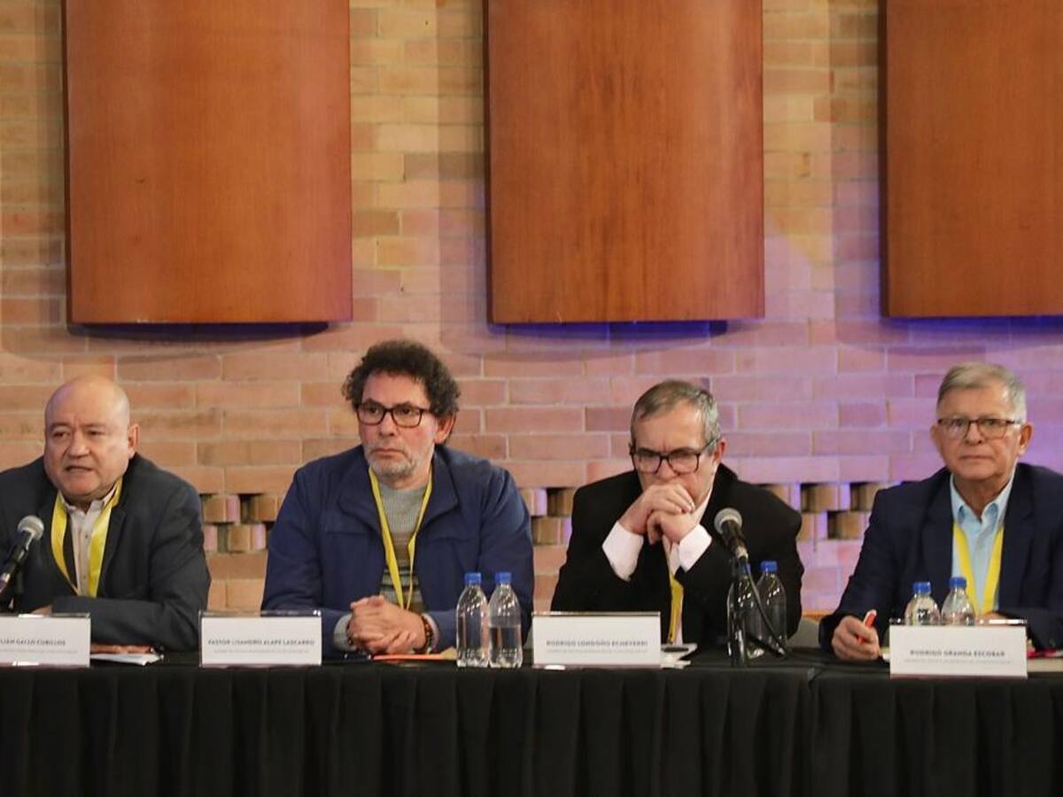 JEP juzgará al secretariado de las Farc por haber usado a secuestrados como esclavos