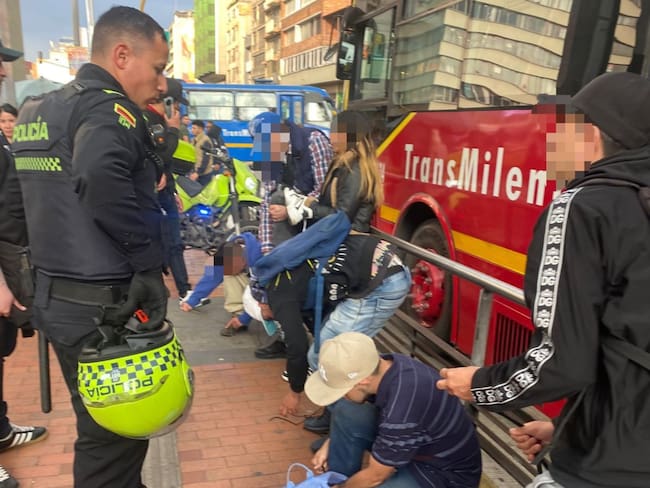 Revendedores de pasajes de TransMilenio fueron trasladados a Centros de Protección. Foto: suministrada.