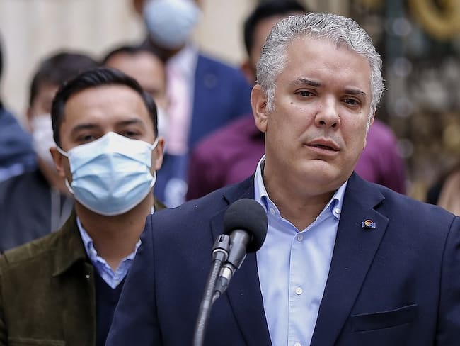 El presidente de Colombia, Iván Duque, invitó a los colombianos a vacunarse contra el COVID-19. Foto: Colprensa