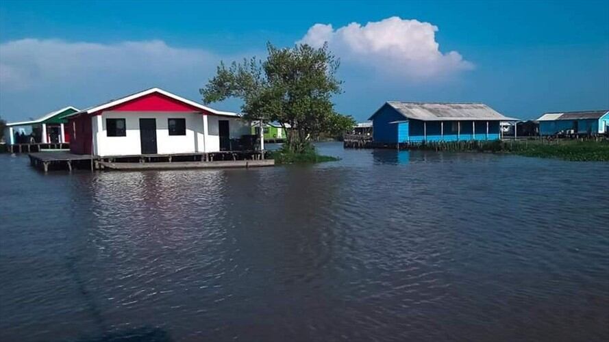 En pueblo palafito del Magdalena la gente muere por falta de médico y ambulancia. Foto: Nueva Venecia realismo mágico