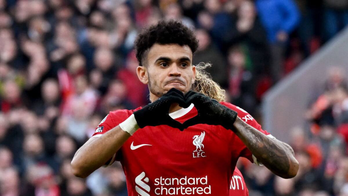 ¡Luis Díaz sigue imparable en la Premier! Golazo con el Liverpool ante el Burnley