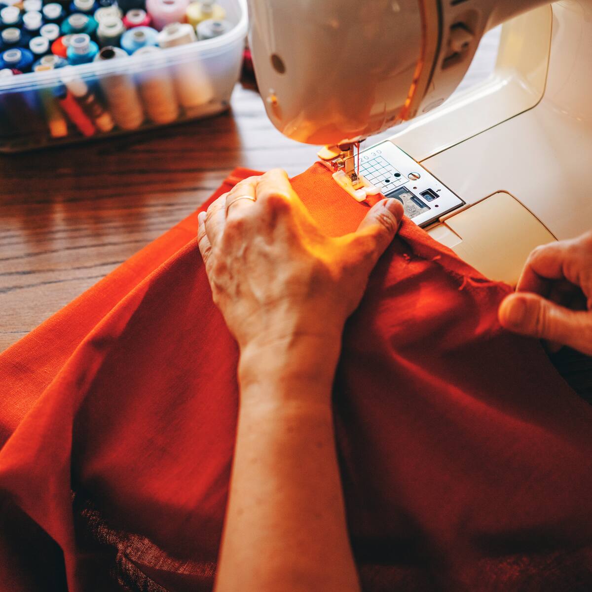 SENA tiene disponible curso de confección: ¿cómo inscribirse y cuánto dura?