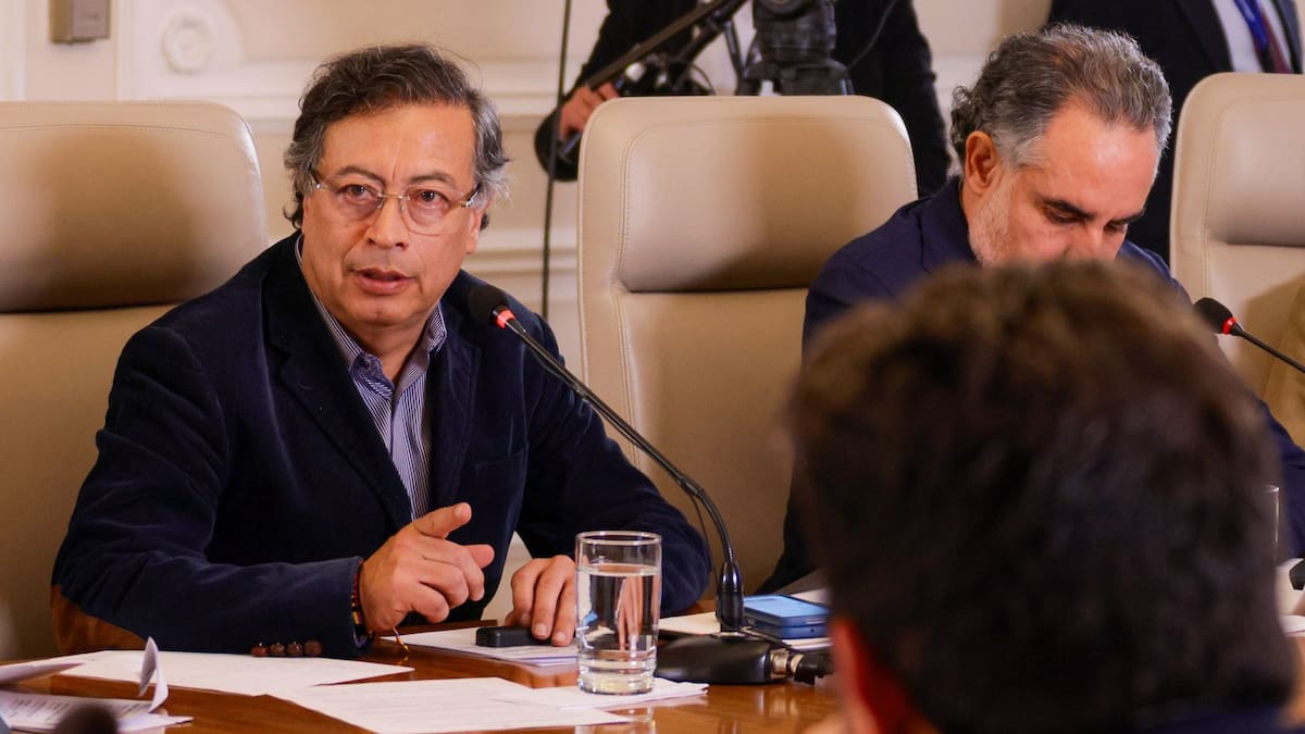 Petro afirmó que Ventura “se tiró” el Muelle 13 de Buenaventura por “meter barcos más grandes”