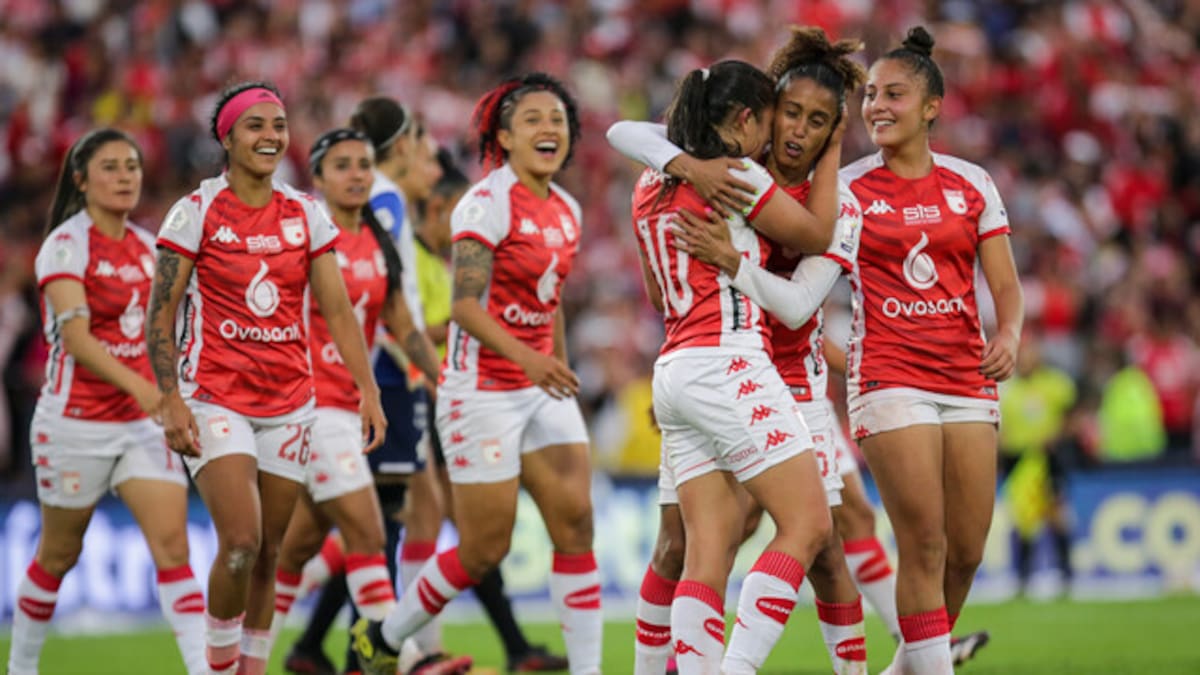 Santa Fe dio el primer golpe al vencer al América en la final de la liga femenina