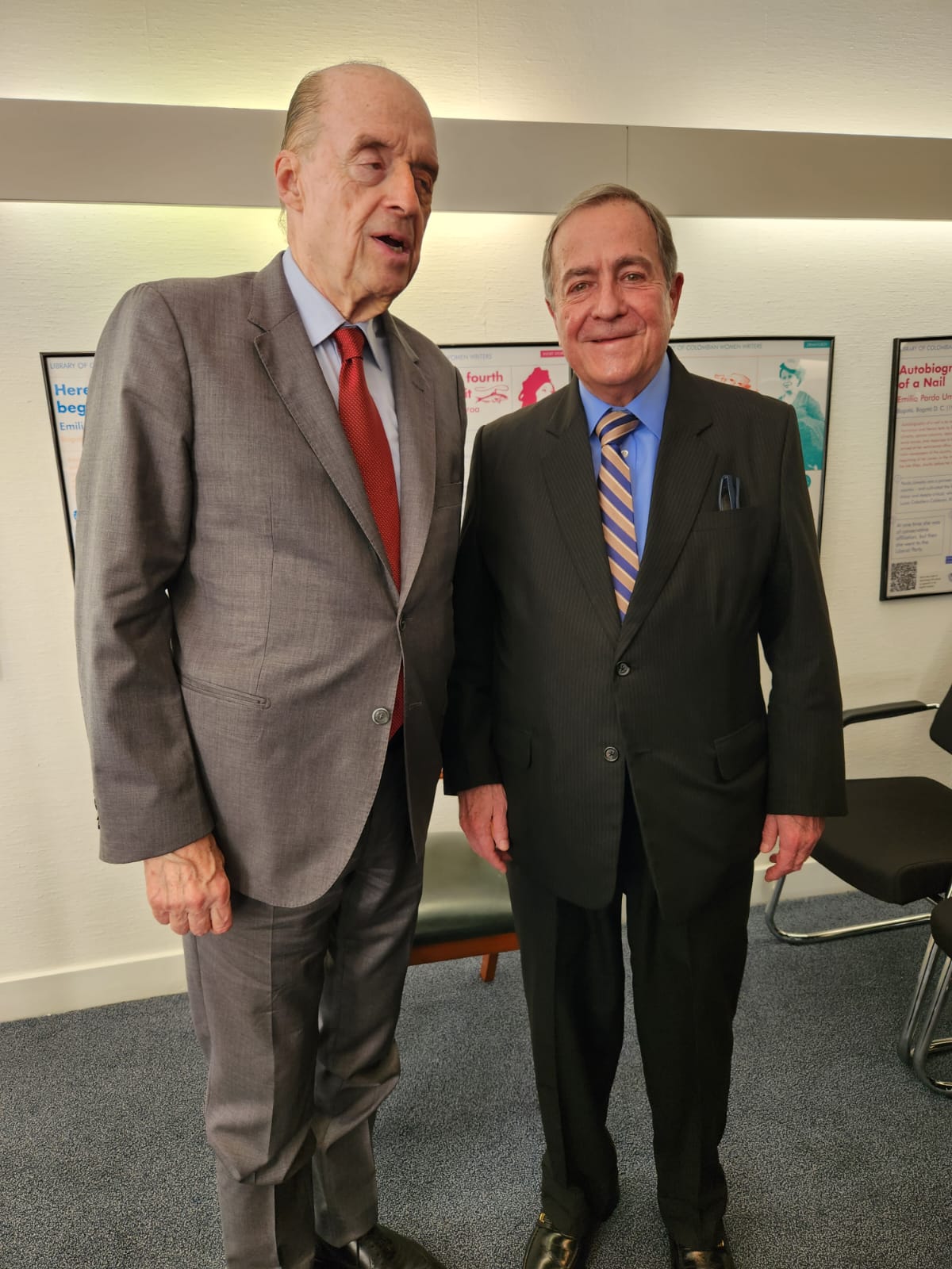 Canciller Leyva se reunió con el agente nicaragüense ante CIJ, Carlos Argüello. Foto: Cancillería.