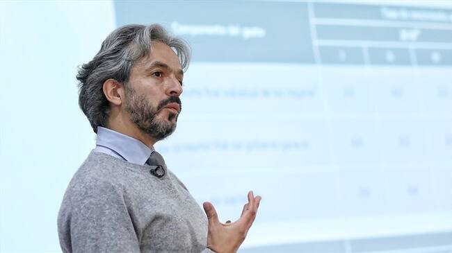 Juan Daniel Oviedo, director del DANE, responde en Sigue La W a las declaraciones del registrador nacional.. Foto: Colprensa - Díaz