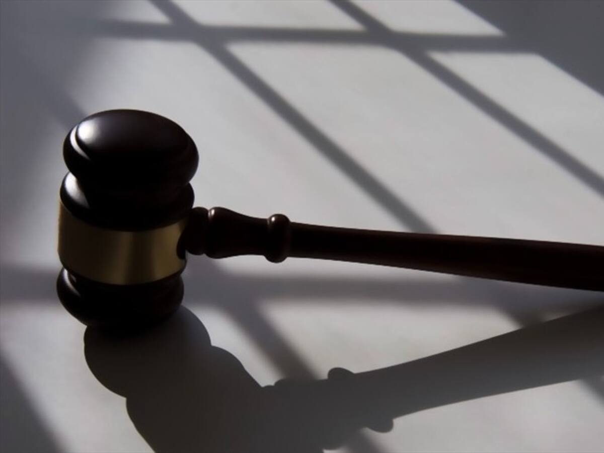 Condenan a muerte al hombre que mostró cómo quemó a su exesposa en vivo