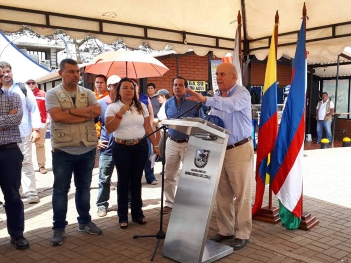 Alcalde de Cali da ultimátum para capturar a responsables de incendio en Cristo Rey