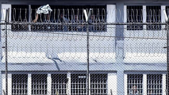 Carlos Estupiñán, dragoneante y dirigente sindical de la UTC – Fecospec, dijo en Sigue La W que solicitan que se implemente nuevamente el horario en el que venían trabajando.. Foto: Colprensa - Diego Pineda