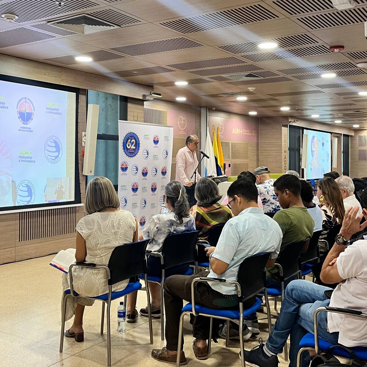 Exprocurador Fernando Carrillo estuvo en Santa Marta presentando su libro