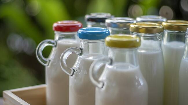 Colombia importó más de 73.000 toneladas de lácteos durante la pandemia. Foto: Getty Images / ATHIMA TONGLOOM