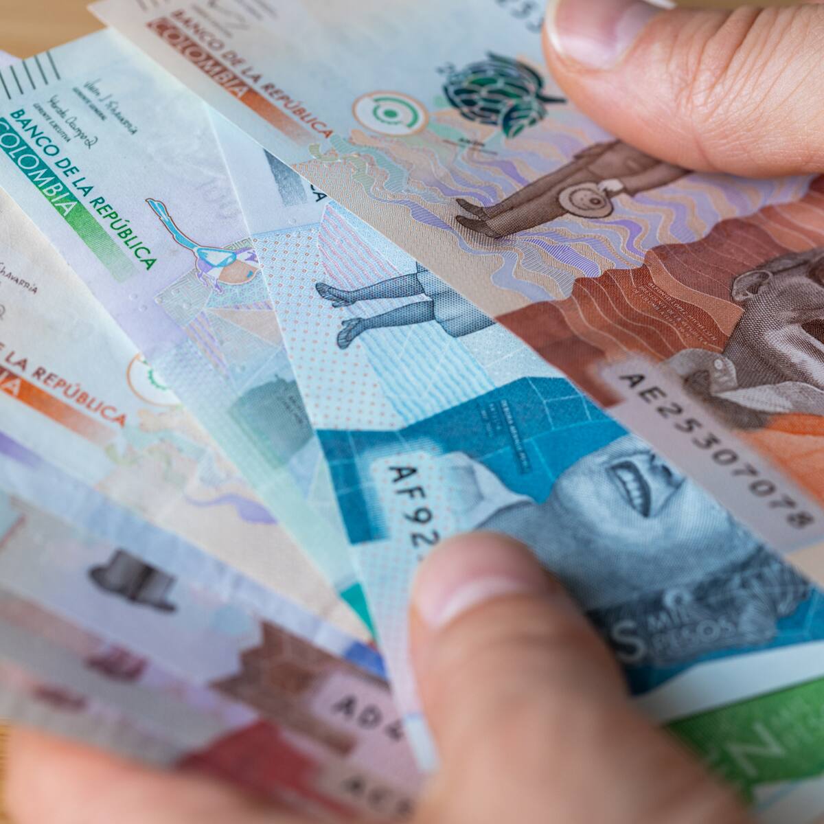 Gobierno entrega $4.000 millones para educación superior de jóvenes hijos de firmantes de paz