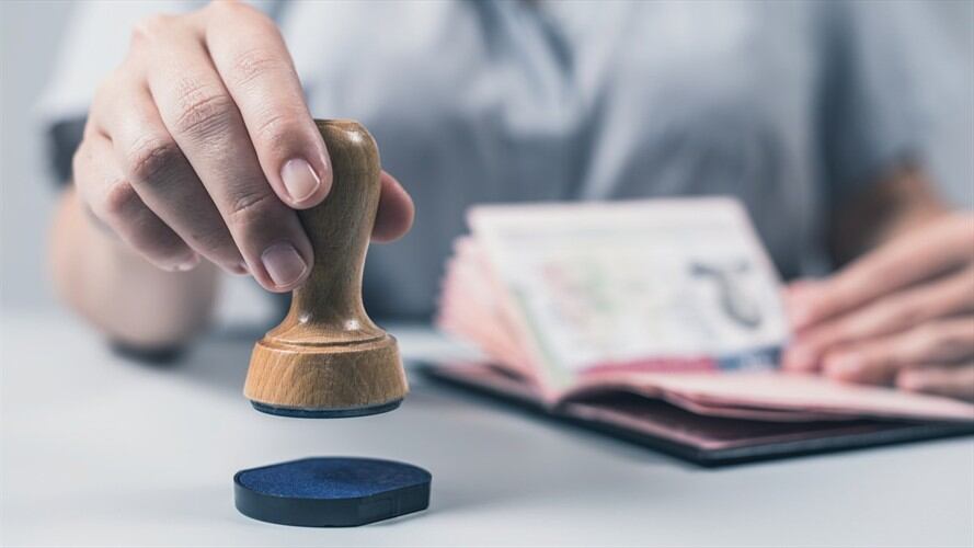 Fuentes del Gobierno Nacional le aseguraron a La W que es falso que se les hayan cancelado las visas a los colombianos . Foto: Getty Images