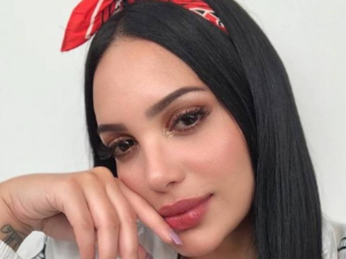 Andrea Valdiri paralizó las redes sociales luciendo su embarazo en lencería