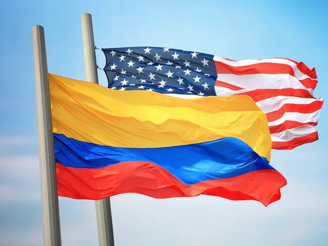 Bnaderas de Colombia y EE.UU. | Foto: GettyImages
