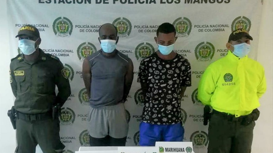 Los capturados fueron dejados a disposición de la Fiscalía 145 seccional URI Cali por tráfico de estupefacientes y porte ilegal de armas de fuego. Foto: Policía Nacional