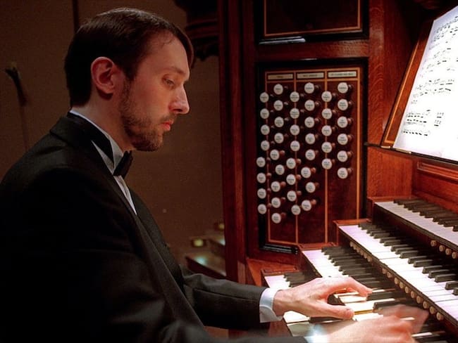 El organista de Notre Dame cuenta sus anécdotas mas interesantes en la catedral
