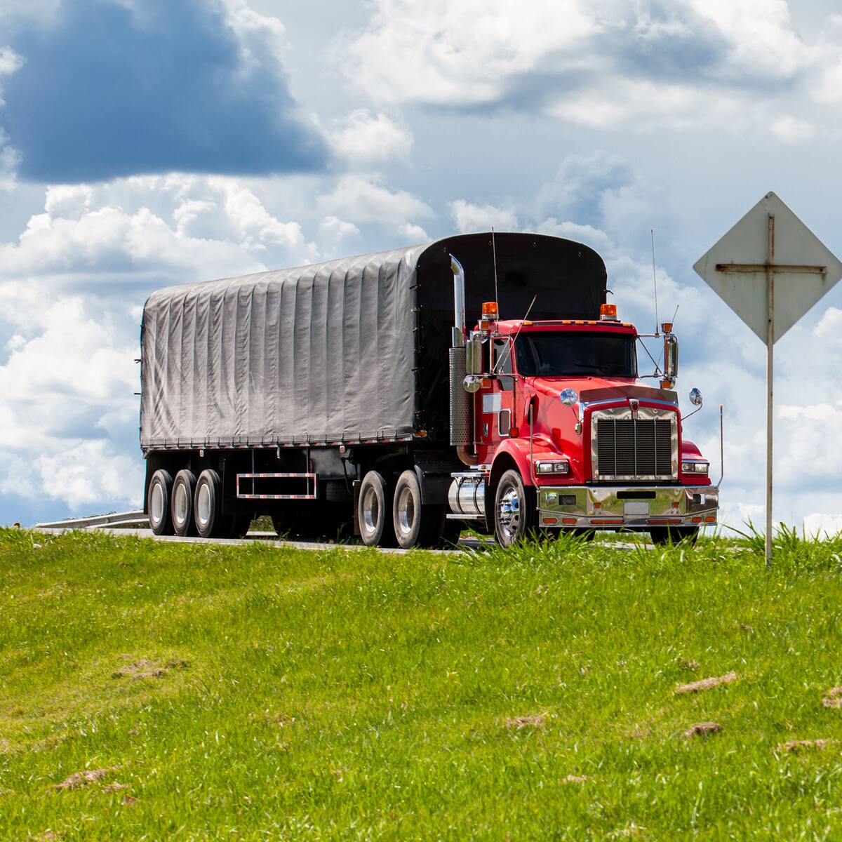 Llamado a camioneros para normalizar o aclarar la matrícula de vehículos con omisión