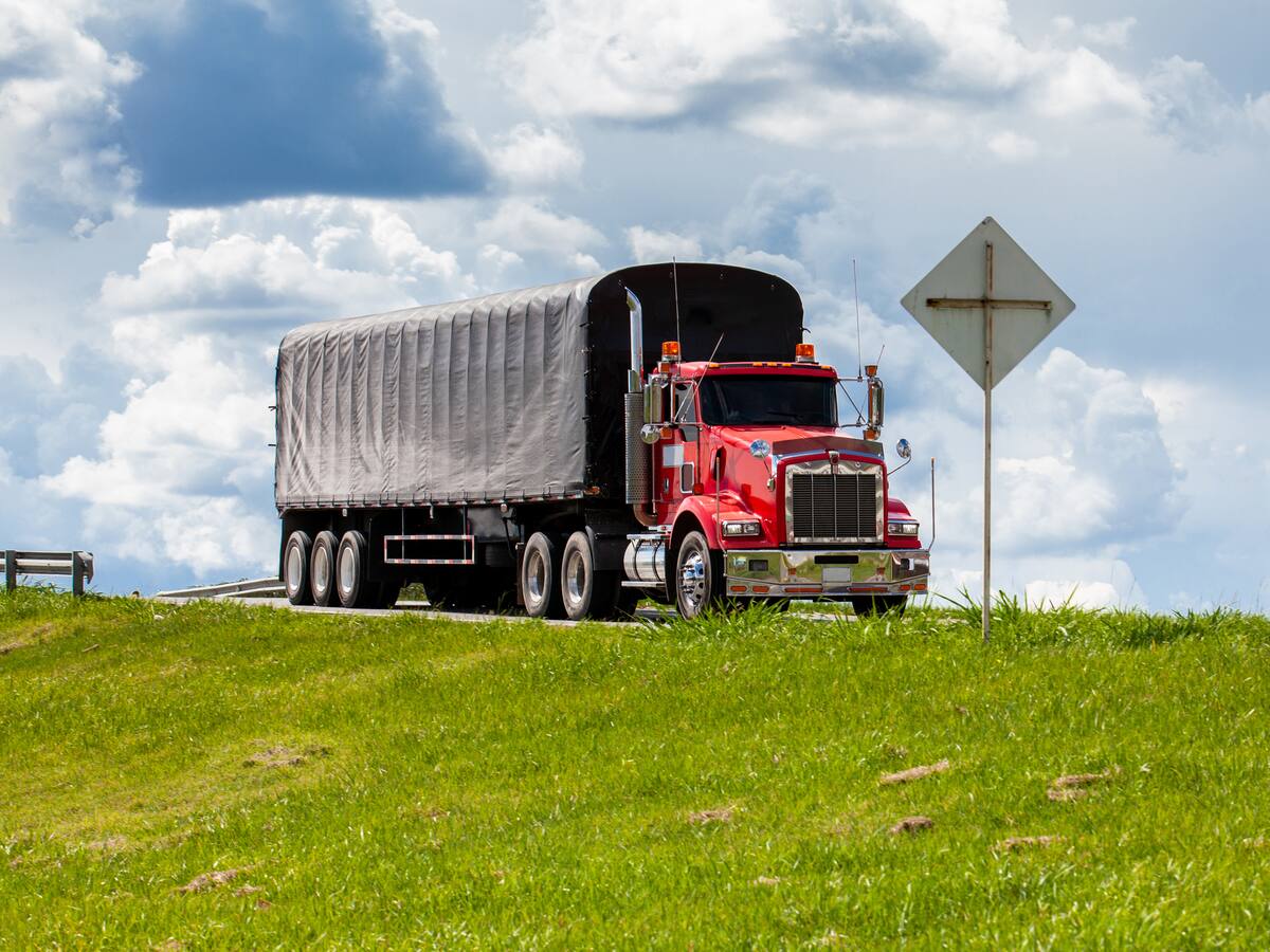 Incautaron más de tres toneladas de marihuana escondidas en un camión en Valle del Cauca