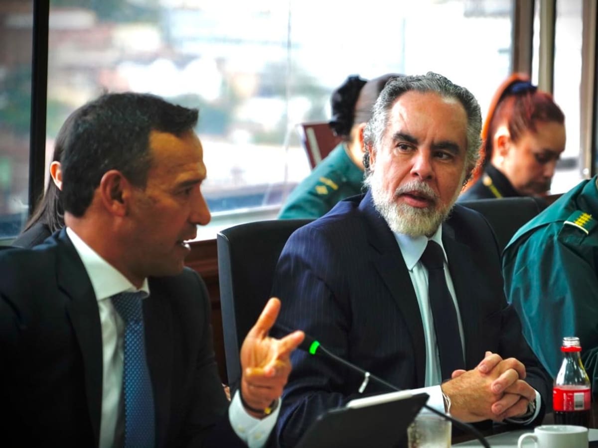 Mindefensa anuncia reunión ante discordias entre simpatizantes de Cepeda y Abelardo en el Parkway