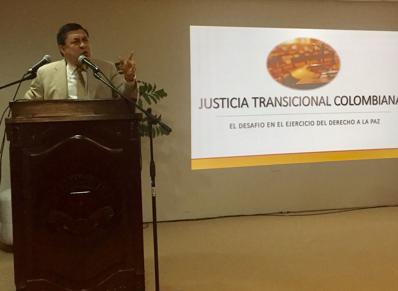 Magistrado Gustavo Roa Avendaño.  Foto: Cortesía @UnilibreBQ