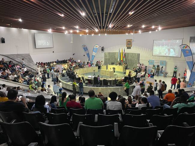 Concejo de cali debatiendo el proyecto. 21 de febrero de 2023. Foto: W Radio.
