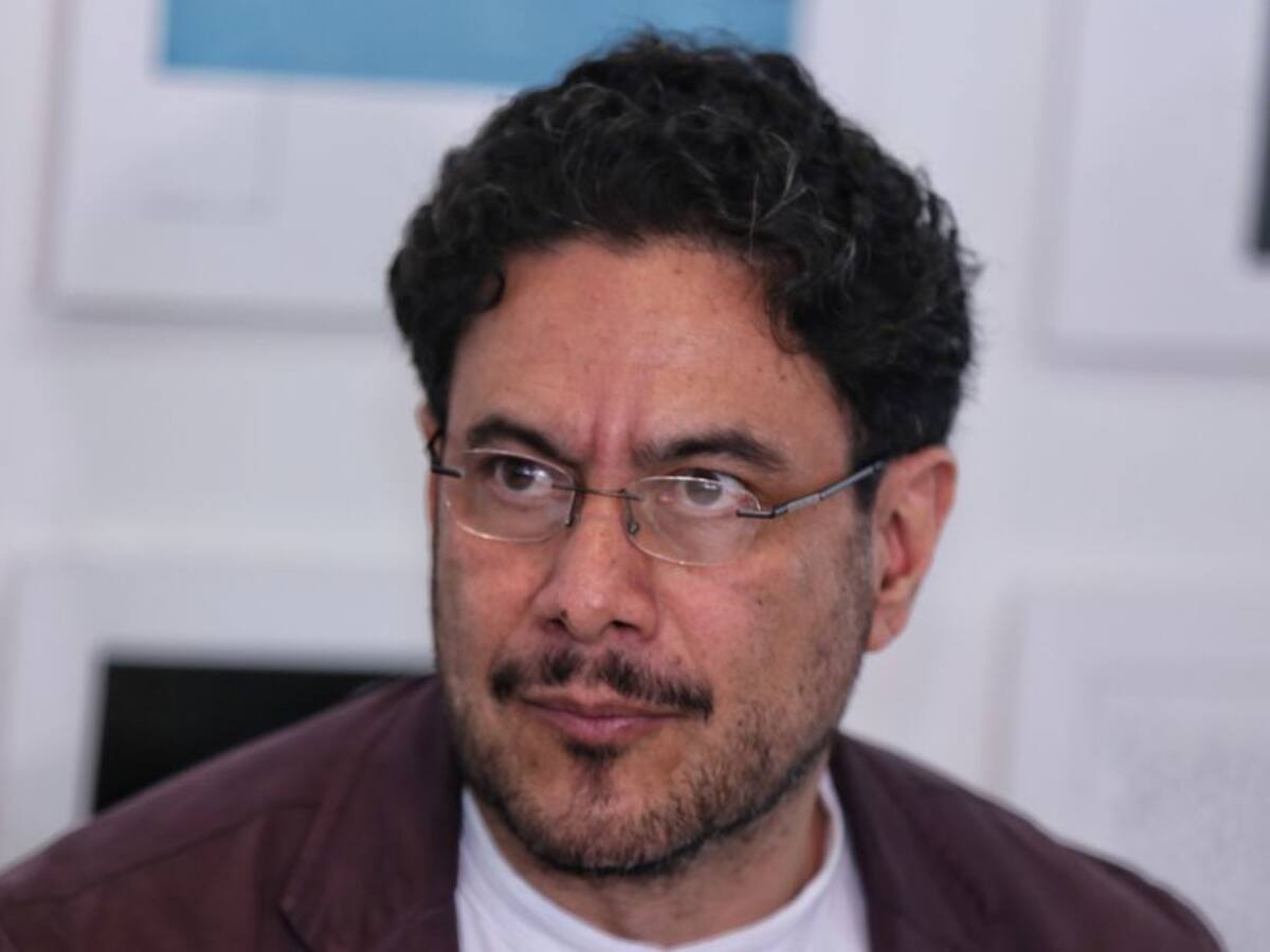 Procuraduría investigará a Iván Cepeda por reinsertados de las Farc