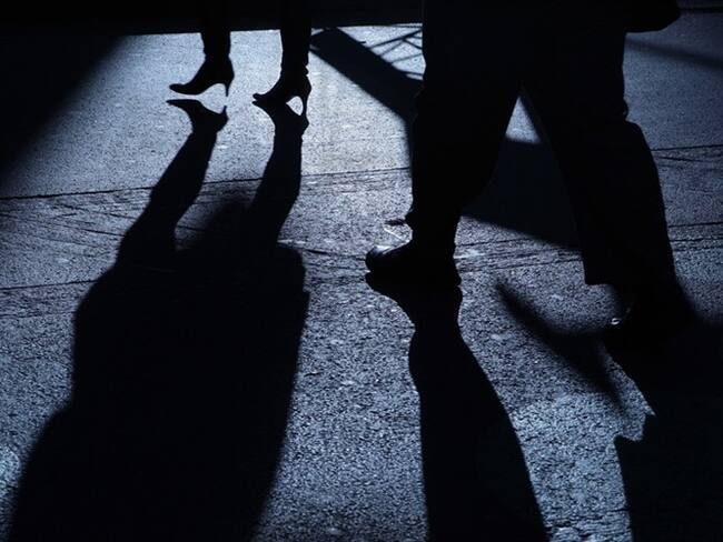 Escalofriante: empresaria denuncia que un hombre insiste en que ella es su esposa