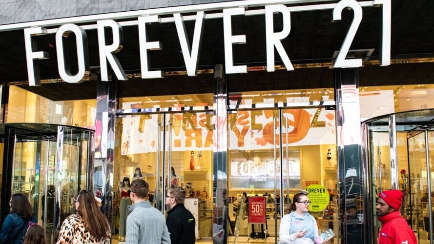 La empresa anunció el cierre de 350 de sus tiendas en todo el mundo.. Foto: Getty Images